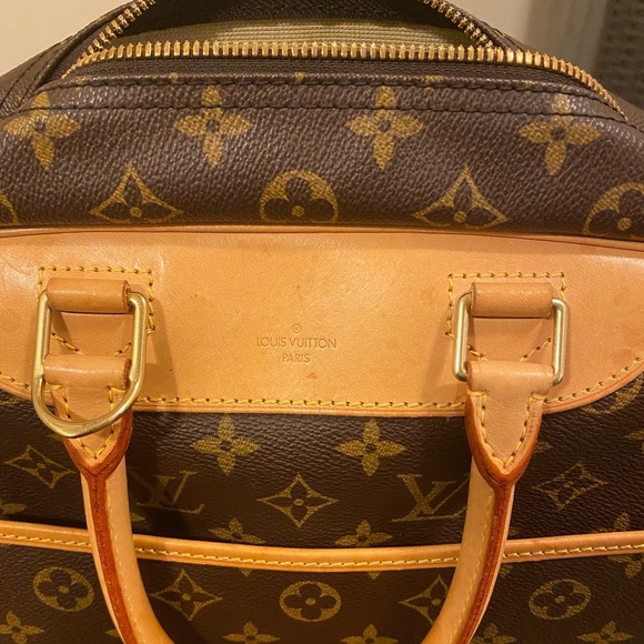 $1350 - Picture 5 of 8